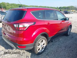 2017 Ford Escape SE z VIN 1FMCU0GD9HUF01849, wystawiony jako IAAI lot #42410230 z przebiegiem 177 423 mil mil oraz . Historia ofert i sprzedaży dostępna na DreamBid. Obrazek 4.