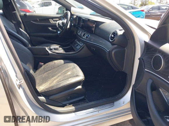 2018 Mercedes-Benz E-Class E 300 with VIN WDDZF4JB0JA472648, listed as a IAAI auction lot 41843995 with 128,590 mi miles. Bid and sale history available at carsss.com. Image 5.