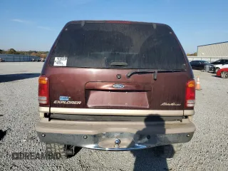 2000 Ford Explorer Eddie Bauer z VIN 1FMDU84P0YZB89831, wystawiony jako Copart lot #77874224 z przebiegiem 209 532 mil mil oraz Szkoda całkowita • Salvage title. Historia ofert i sprzedaży dostępna na DreamBid. Obrazek 6.