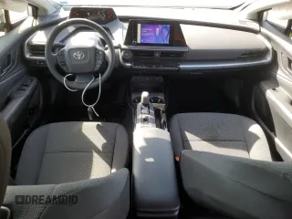 2024 Toyota Prius LE with VIN JTDADABU9R3015977, listed as a Copart auction lot 49179915 with 7,917 mi miles and Salvage Title. Bid and sale history available at carsss.com. Image 8.