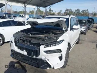 2024 BMW X7 xDrive40i z VIN 5UX23EM08R9U61655, wystawiony jako IAAI lot #41657934 z przebiegiem 12 810 mil mil oraz . Historia ofert i sprzedaży dostępna na DreamBid. Obrazek 17.