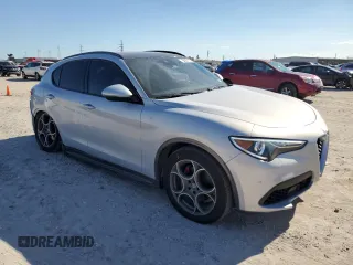 2022 Alfa Romeo Stelvio Veloce z VIN ZASPAKBN3N7D45240, wystawiony jako Copart lot #84031714 z przebiegiem 29 254 mil mil oraz Szkoda całkowita • Salvage title. Historia ofert i sprzedaży dostępna na DreamBid. Obrazek 4.