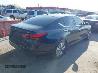 2019 Nissan Altima 2.5 SV with VIN 1N4BL4DV1KC104369, listed as a IAAI auction lot 41933069 with 40,542 mi miles. Bid and sale history available at carsss.com. Image 4.