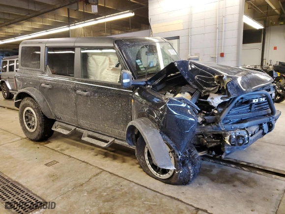 2024 Ford Bronco Badlands with VIN 1FMEE9BP2RLA25236, listed as a Copart auction lot 87832965 with 9,190 mi miles and Salvage Title. Bid and sale history available at carsss.com. Image 4.
