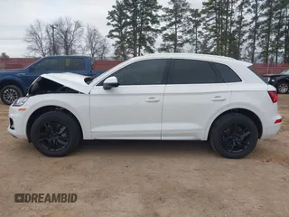 2020 Audi Q5 Premium with VIN WA1ANAFY0L2071405, listed as a IAAI auction lot 41672065 with 42,105 mi miles. Bid and sale history available at carsss.com. Image 15.