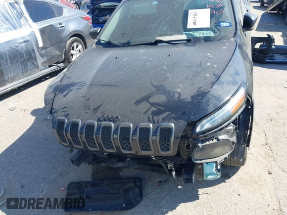2016 Jeep Cherokee Sport z VIN 1C4PJLAB1GW324322, wystawiony jako IAAI lot #40495263 z przebiegiem 172 654 mil mil oraz . Historia ofert i sprzedaży dostępna na DreamBid. Obrazek 6.