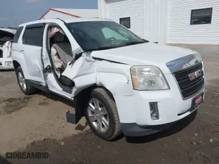 2013 GMC Terrain SLE with VIN 2GKALMEK0D6199677, listed as a IAAI auction lot 41846662 with 92,887 mi miles. Bid and sale history available at carsss.com. Image 1.