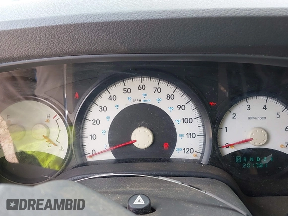 2005 Dodge Durango SXT with VIN 1D4HB38N95F575185, listed as a IAAI auction lot 42680439 with 201,781 mi miles and . Bid and sale history available at DreamBid. Image 7.