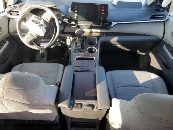 2021 Toyota Sienna LE with VIN 5TDKRKEC6MS013416, listed as a Copart auction lot 89003355 with 93,169 mi miles and Salvage title. Bid and sale history available at DreamBid. Image 8.