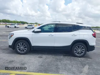 2024 GMC Terrain SLT с VIN 3GKALVEG7RL261595, выставлен на аукционе IAAI как лот 42355879 с пробегом 35 990 миль миль и . История ставок и продаж доступна на DreamBid. Изображение 14.
