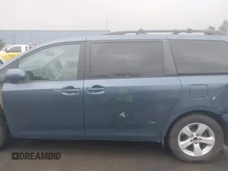2015 Toyota Sienna LE AAS with VIN 5TDKK3DC8FS645154, listed as a IAAI auction lot 41513731 with 120,368 mi miles. Bid and sale history available at carsss.com. Image 15.