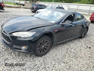 2014 Tesla Model S 60 с VIN 5YJSA1H12EFP62263, выставлен на аукционе Copart как лот 63258675 с пробегом Не указан миль и Чистый • Clean title. История ставок и продаж доступна на DreamBid. Изображение 1.