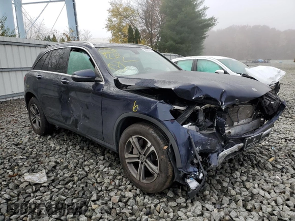 2019 Mercedes-Benz GLC with VIN WDC0G4KB8KF666552, listed as a Copart auction lot 65876002 with 0 mi miles. Bid and sale history available at carsss.com. Image 1.