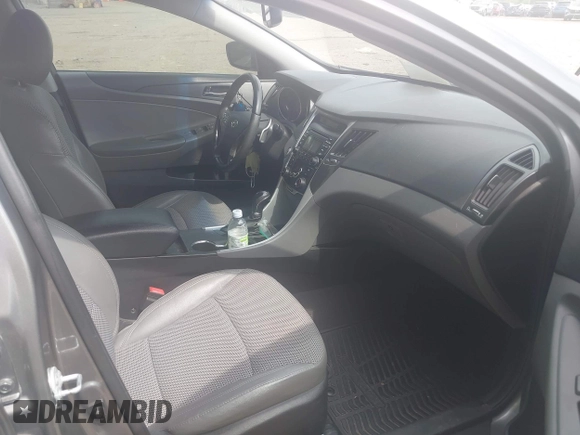 2012 Hyundai Sonata Limited z VIN 5NPEC4AC2CH456506, wystawiony jako IAAI lot #42213904 z przebiegiem 124 796 mil mil oraz . Historia ofert i sprzedaży dostępna na DreamBid. Obrazek 5.
