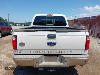 2011 Ford F-250 XL z VIN 1FT7W2AT9BEC40073, wystawiony jako IAAI lot #42199664 z przebiegiem 219 163 mil mil oraz . Historia ofert i sprzedaży dostępna na DreamBid. Obrazek 6.