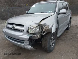 2005 Toyota Sequoia SR5 with VIN 5TDBT44A95S246415, listed as a IAAI auction lot 41560405 with 169,745 mi miles and . Bid and sale history available at DreamBid. Image 12.