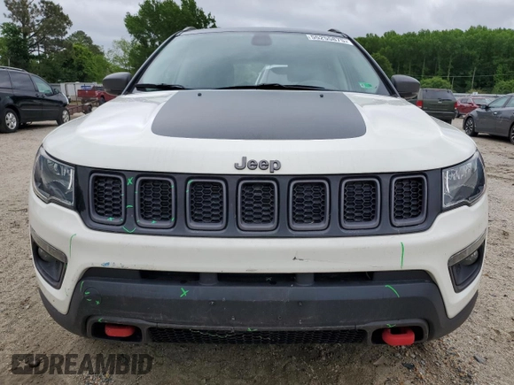 2020 Jeep Compass Trailhawk z VIN 3C4NJDDB1LT122251, wystawiony jako Copart lot #55255875 z przebiegiem 104 462 mil mil oraz Szkoda całkowita • Salvage title. Historia ofert i sprzedaży dostępna na DreamBid. Obrazek 5.