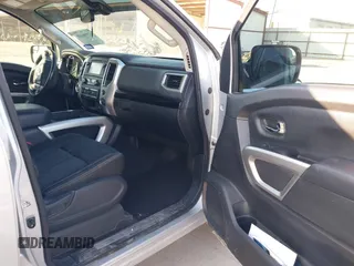 2018 Nissan Titan SV with VIN 1N6AA1E62JN502207, listed as a IAAI auction lot 41996558 with 133,051 mi miles and . Bid and sale history available at DreamBid. Image 5.