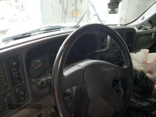 2004 GMC Yukon SLT with VIN 1GKEK13V14R110395, listed as a Copart auction lot 52886185 with 0 mi miles and Salvage Title. Bid and sale history available at carsss.com. Image 9.