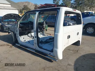 2005 Ford F-350 с VIN 1FDSW34P05EC95736, выставлен на аукционе IAAI как лот 41988078 с пробегом Не указан миль и . История ставок и продаж доступна на DreamBid. Изображение 3.