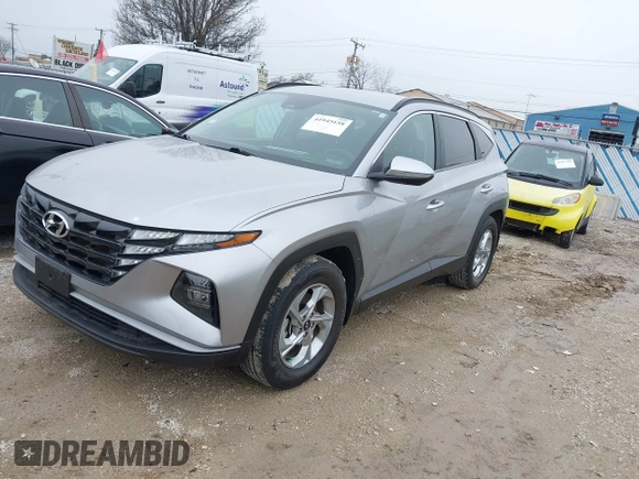 2022 Hyundai Tucson SEL z VIN 5NMJB3AE4NH092795, wystawiony jako IAAI lot #41945158 z przebiegiem 40 441 mil mil oraz . Historia ofert i sprzedaży dostępna na DreamBid. Obrazek 17.