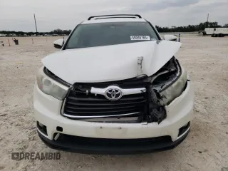 2016 Toyota Highlander LE Plus with VIN 5TDZKRFH1GS154193, listed as a Copart auction lot 55046165 with 102,314 mi miles and Salvage title. Bid and sale history available at DreamBid. Image 5.