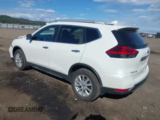 2017 Nissan Rogue SV with VIN KNMAT2MV7HP580637, listed as a IAAI auction lot 42040075 with 47,514 mi miles. Bid and sale history available at carsss.com. Image 3.