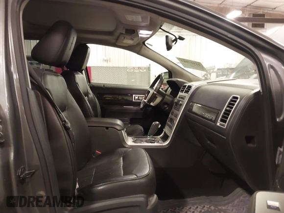 2009 Lincoln MKX with VIN 2LMDU88C79BJ11515, listed as a IAAI auction lot 41927989 with 167,273 mi miles and . Bid and sale history available at DreamBid. Image 5.