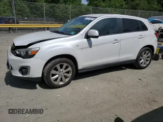 2015 Mitsubishi Outlander ES z VIN 4A4AR3AU3FE001211, wystawiony jako Copart lot #57714615 z przebiegiem 146 867 mil mil oraz Szkoda całkowita • Salvage title. Historia ofert i sprzedaży dostępna na DreamBid. Obrazek 1.