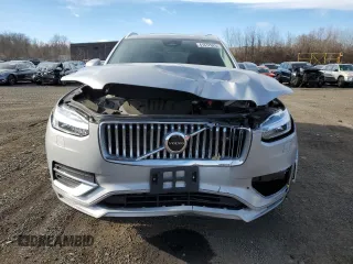 2024 Volvo XC90 Core Bright Theme with VIN YV4L12PK1R1187069, listed as a Copart auction lot 41672625 with 15,438 mi miles and Salvage Title. Bid and sale history available at carsss.com. Image 5.