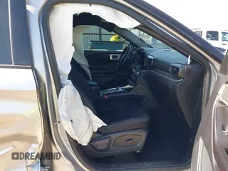 2020 Ford Explorer XLT z VIN 1FMSK7DH2LGA88858, wystawiony jako IAAI lot #41984871 z przebiegiem 79 222 mil mil oraz . Historia ofert i sprzedaży dostępna na DreamBid. Obrazek 5.