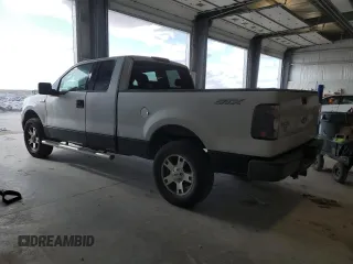 2004 Ford F-150 XLT with VIN 1FTPX14564NA72349, listed as a Copart auction lot 52391055 with 253,254 mi miles and Clean Title. Bid and sale history available at carsss.com. Image 2.