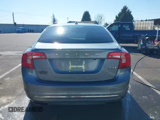 2017 Volvo S60 Inscription with VIN LYV402HK7HB120640, listed as a IAAI auction lot 41583114 with 71,884 mi miles. Bid and sale history available at carsss.com. Image 16.