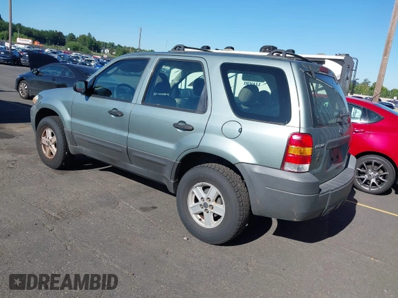 2005 Ford Escape XLS Value с VIN 1FMYU92Z75KA80475, выставлен на аукционе IAAI как лот 42632412 с пробегом 105 668 миль миль и . История ставок и продаж доступна на DreamBid. Изображение 3.