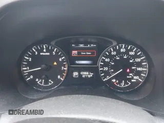 2015 Nissan Pathfinder SL z VIN 5N1AR2MM1FC720641, wystawiony jako IAAI lot #41508533 z przebiegiem 109 661 mil mil oraz . Historia ofert i sprzedaży dostępna na DreamBid. Obrazek 7.