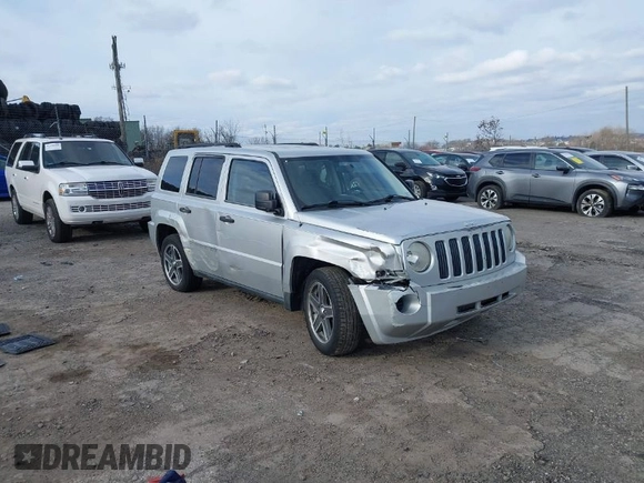 2009 Jeep Patriot Sport with VIN 1J4FT28B69D126513, listed as a IAAI auction lot 41622860 with 181,636 mi miles. Bid and sale history available at carsss.com. Image 1.