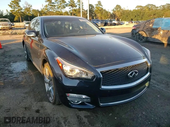 2018 Infiniti Q70 Luxe with VIN JN1BY1PR3JM370674, listed as a Copart auction lot 80849564 with 68,702 mi miles and Salvage title. Bid and sale history available at DreamBid. Image 10.