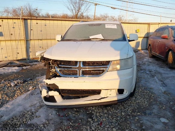 2011 Dodge Journey Mainstreet with VIN 3D4PG1FG9BT526124, listed as a IAAI auction lot 41416949 with 199,329 mi miles. Bid and sale history available at carsss.com. Image 13.