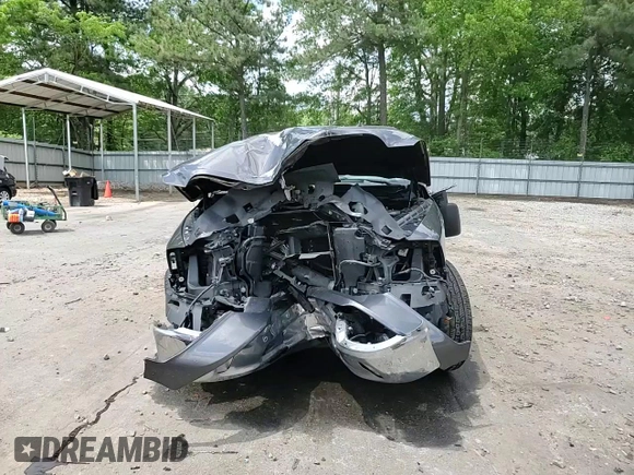 2017 Ram 1500 Lone Star z VIN 3C6RR6LT6HG738258, wystawiony jako Copart lot #55559655 z przebiegiem 106 677 mil mil oraz Szkoda całkowita • Salvage title. Historia ofert i sprzedaży dostępna na DreamBid. Obrazek 13.