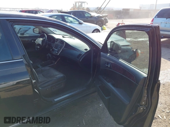 2011 Toyota Avalon with VIN 4T1BK3DB1BU435861, listed as a IAAI auction lot 41341997 with 194,943 mi miles and . Bid and sale history available at DreamBid. Image 5.