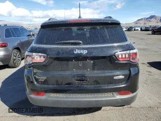 2019 Jeep Compass Latitude z VIN 3C4NJCBB7KT658181, wystawiony jako Copart lot #51850085 z przebiegiem 56 235 mil mil oraz Szkoda całkowita • Salvage title. Historia ofert i sprzedaży dostępna na DreamBid. Obrazek 6.