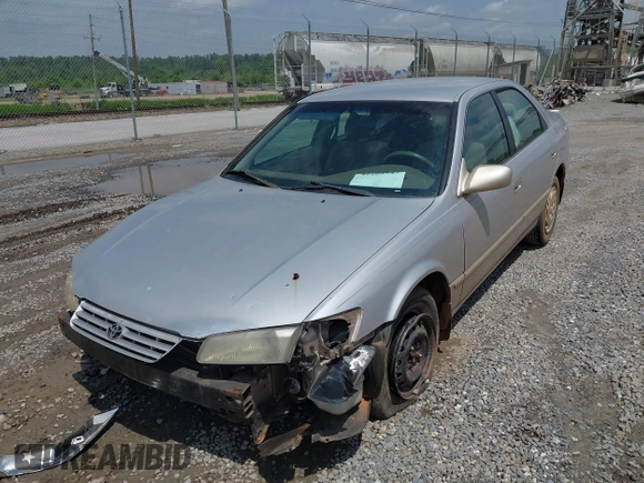 1999 Toyota Camry LE с VIN 4T1BG22K7XU604965, выставлен на аукционе IAAI как лот 42268543 с пробегом 143 719 миль миль и . История ставок и продаж доступна на DreamBid. Изображение 2.