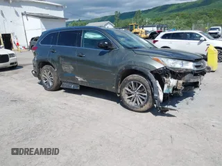 2018 Toyota Highlander SE with VIN 5TDJZRFH6JS882317, listed as a IAAI auction lot 42274438 with 77,143 mi miles and . Bid and sale history available at DreamBid. Image 1.