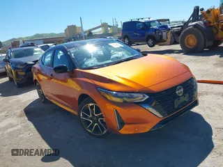 2025 Nissan Sentra SR with VIN 3N1AB8DV0SY261305, listed as a IAAI auction lot 41867301 with 2,852 mi miles and . Bid and sale history available at DreamBid. Image 1.