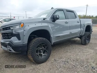 2024 Chevrolet Silverado 1500 RST with VIN 1GCUDEEL5RZ180834, listed as a IAAI auction lot 41924886 with 15,698 mi miles. Bid and sale history available at carsss.com. Image 2.