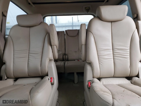 2007 Hyundai Entourage GLS with VIN KNDMC233376034872, listed as a Copart auction lot 48369865 with 63,189 mi miles and Salvage Title. Bid and sale history available at carsss.com. Image 10.