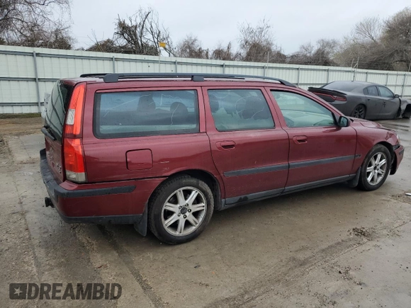 2004 Volvo V70 with VIN YV1SW59V642416626, listed as a Copart auction lot 42795645 with 231,943 mi miles and Salvage Title. Bid and sale history available at carsss.com. Image 3.