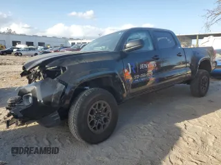 2017 Toyota Tacoma SR5 z VIN 3TMDZ5BN2HM026640, wystawiony jako Copart lot #76337144 z przebiegiem Nie podano mil oraz Szkoda całkowita • Salvage title. Historia ofert i sprzedaży dostępna na DreamBid. Obrazek 1.