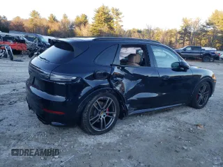 2022 Porsche Cayenne GTS z VIN WP1AG2AYXNDA39046, wystawiony jako Copart lot #72087662 z przebiegiem 5 626 mil mil oraz . Historia ofert i sprzedaży dostępna na DreamBid. Obrazek 3.