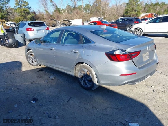 2020 Honda Insight EX with VIN 19XZE4F58LE003887, listed as a IAAI auction lot 41259053 with 134,619 mi miles. Bid and sale history available at carsss.com. Image 3.
